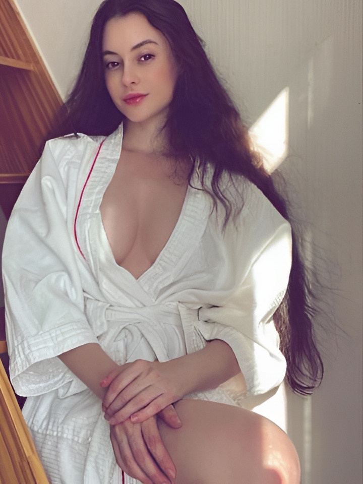 Индивидуалка Эмиля, доступна для личного знакомства от 4000 руб