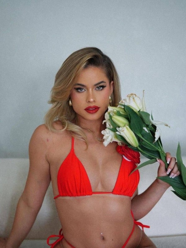 Светка привлекательная девушка из Черноголовки цена от 4000 руб