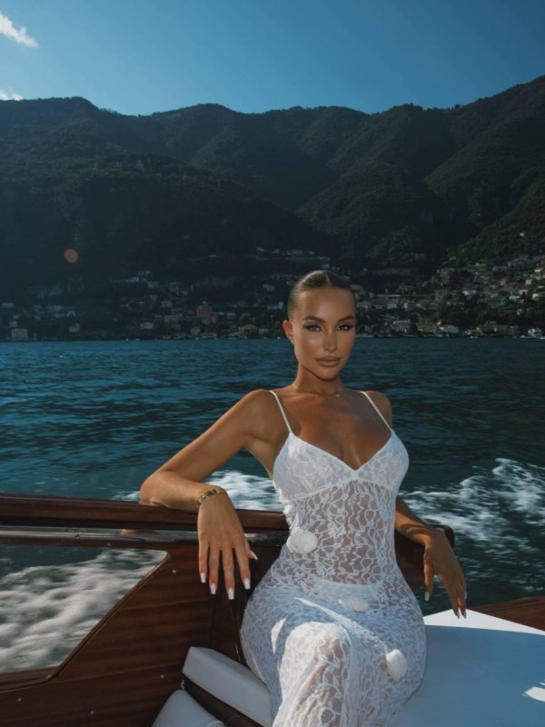 Амелия привлекательная девушка из Черноголовки цена от 11000 руб